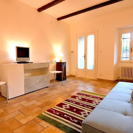 With 2 Bedrooms In With Furnished Terrace * Cremolino